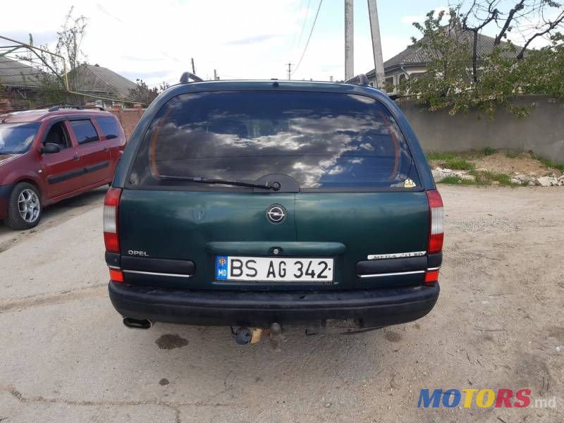 1994' Opel Omega photo #4