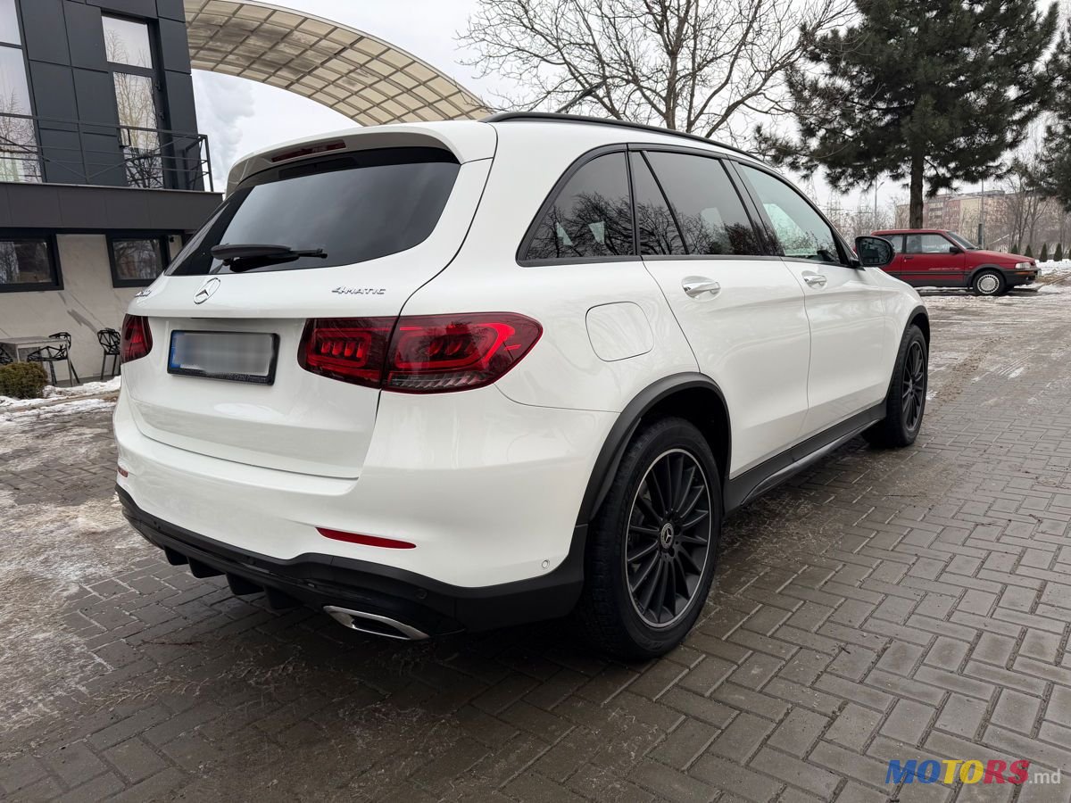 2020' Mercedes-Benz GLC photo #6