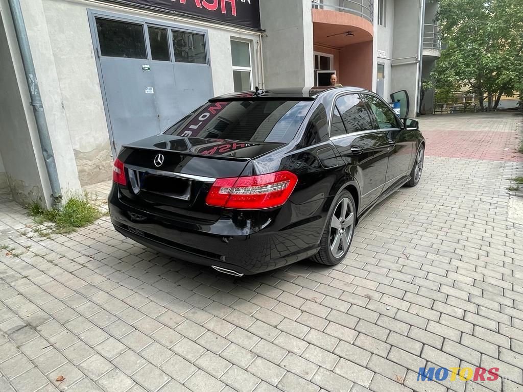 2013' Mercedes-Benz E Класс photo #3