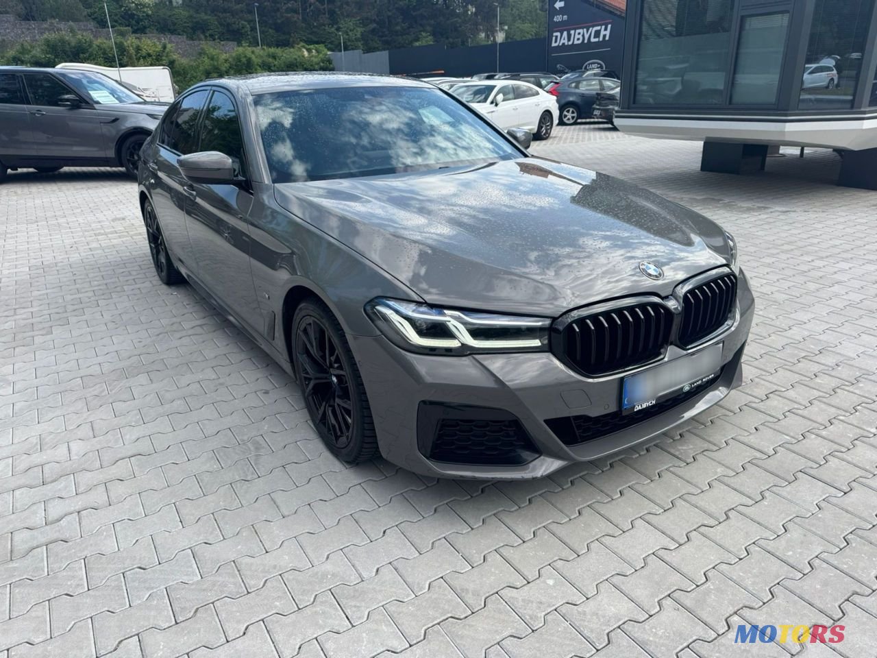 2021' BMW 5 Series photo #4
