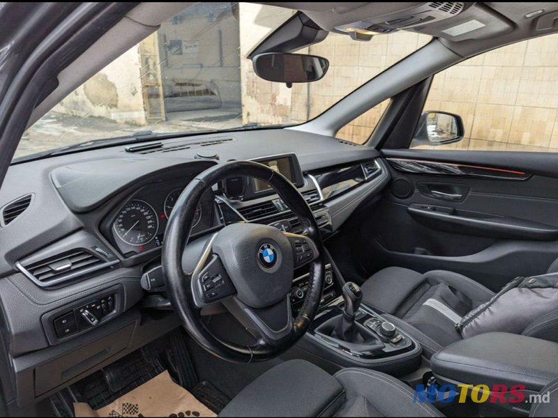2015' BMW 2 Series Active Tourer photo #5