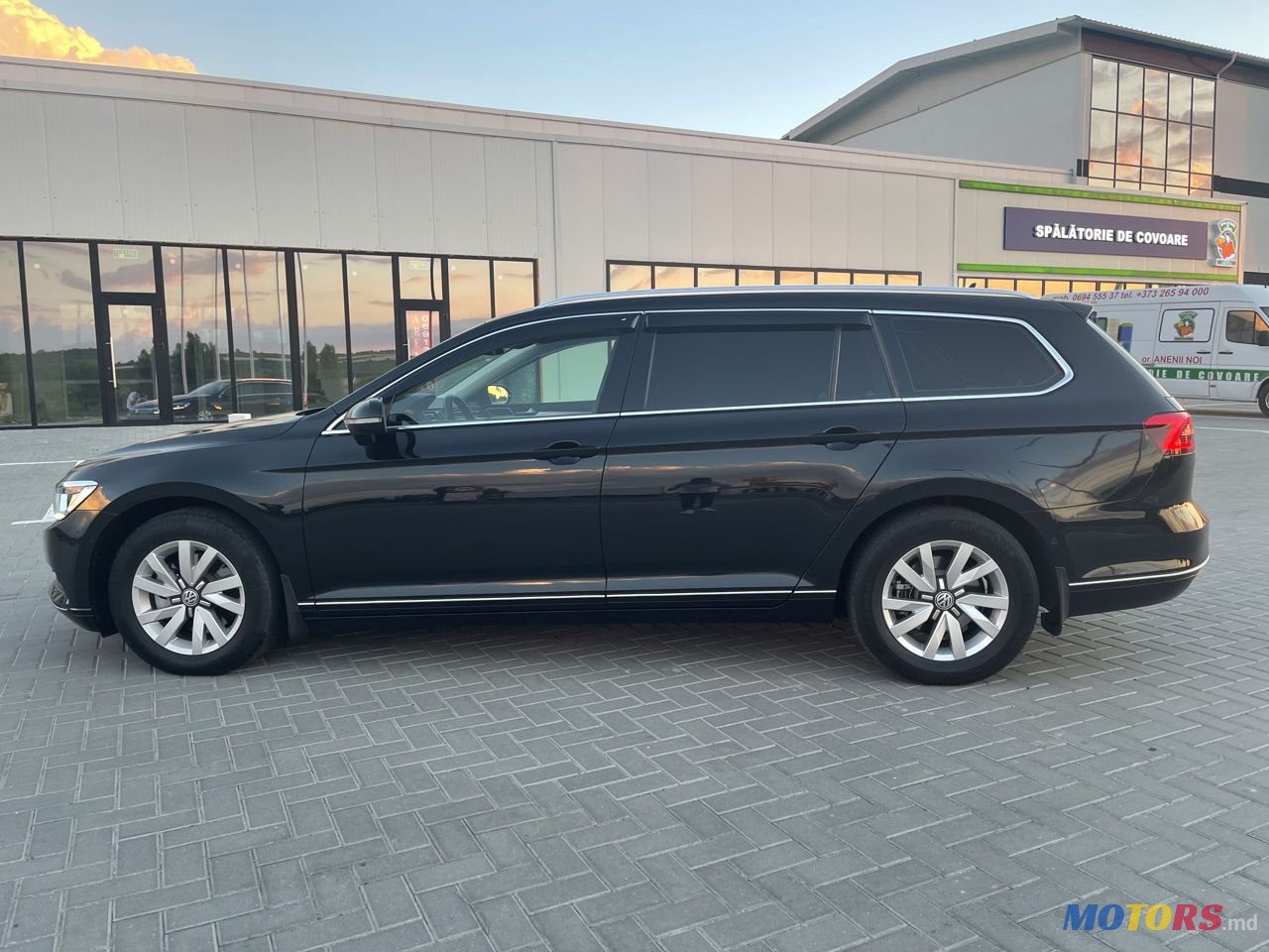 2016' Volkswagen Passat photo #5