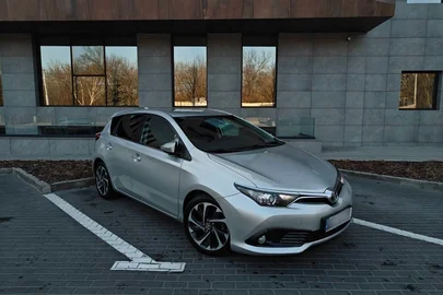 2017' Toyota Auris