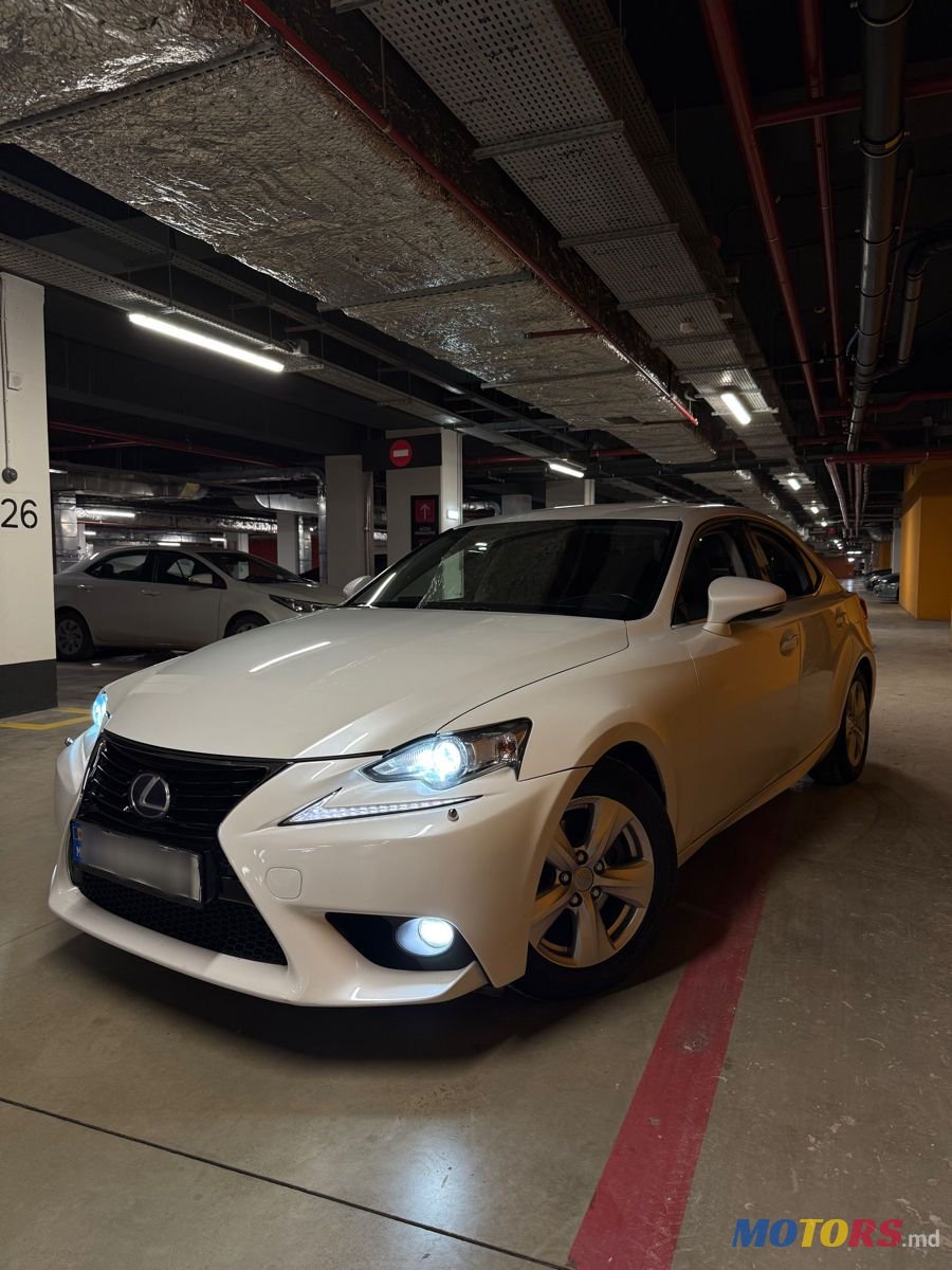2016' Lexus Is Series photo #1