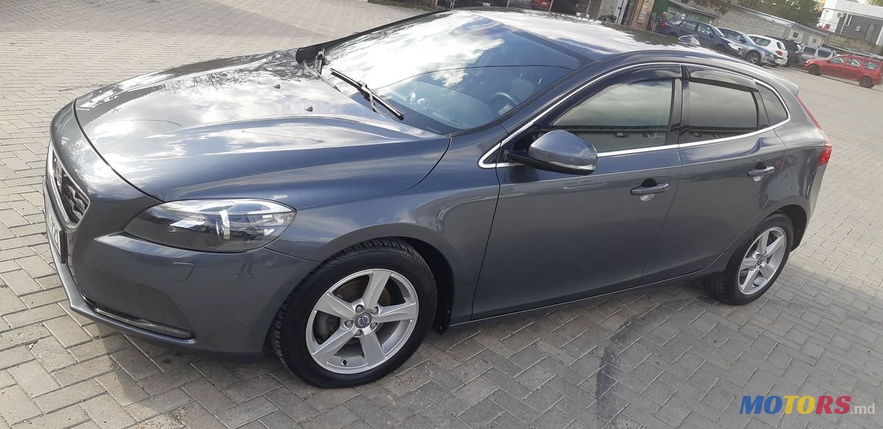 2013' Volvo V40 photo #4