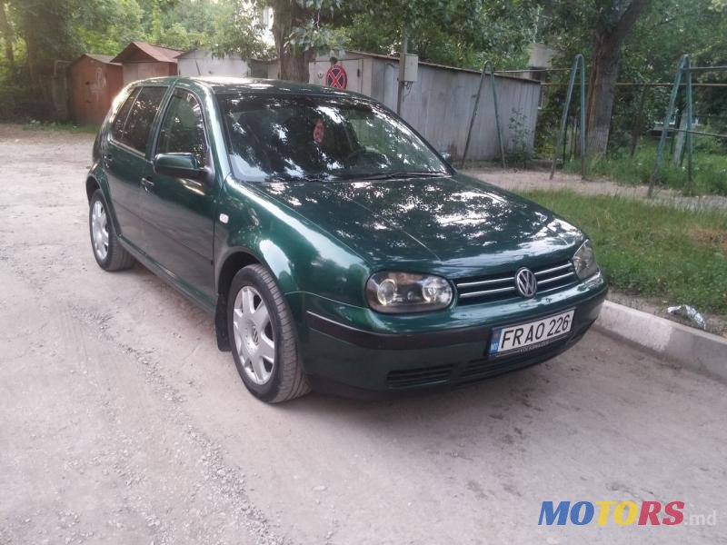 2001' Volkswagen Golf photo #1