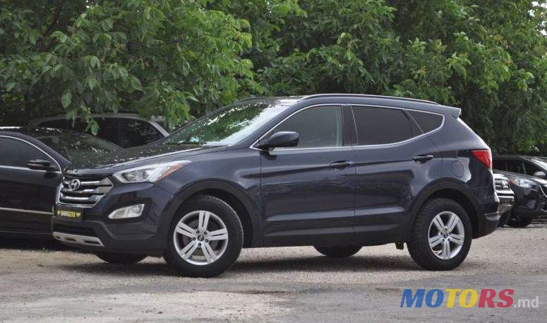 2013' Hyundai Santa Fe photo #1