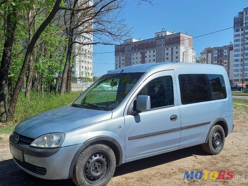 2006' Opel Combo photo #1