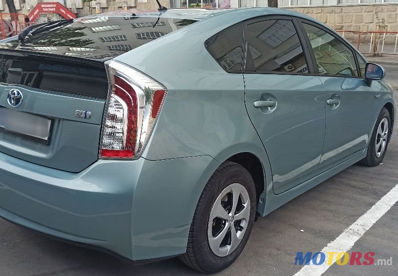 2013' Toyota Prius photo #1