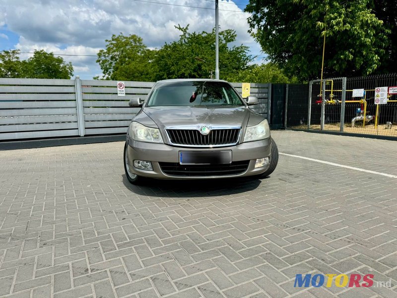 2009' Skoda Octavia photo #2