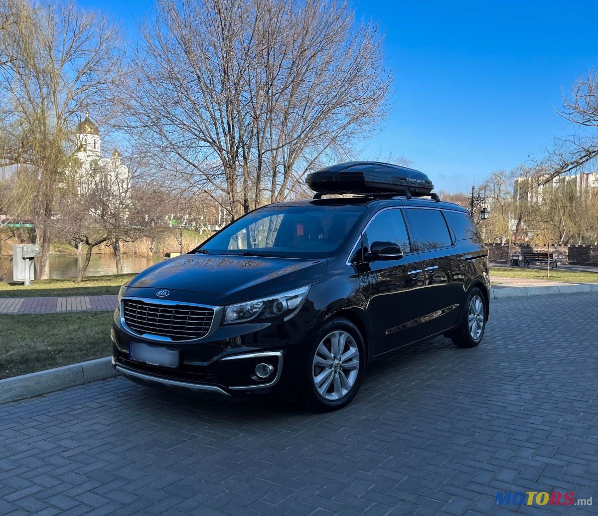2017' Kia Carnival photo #1