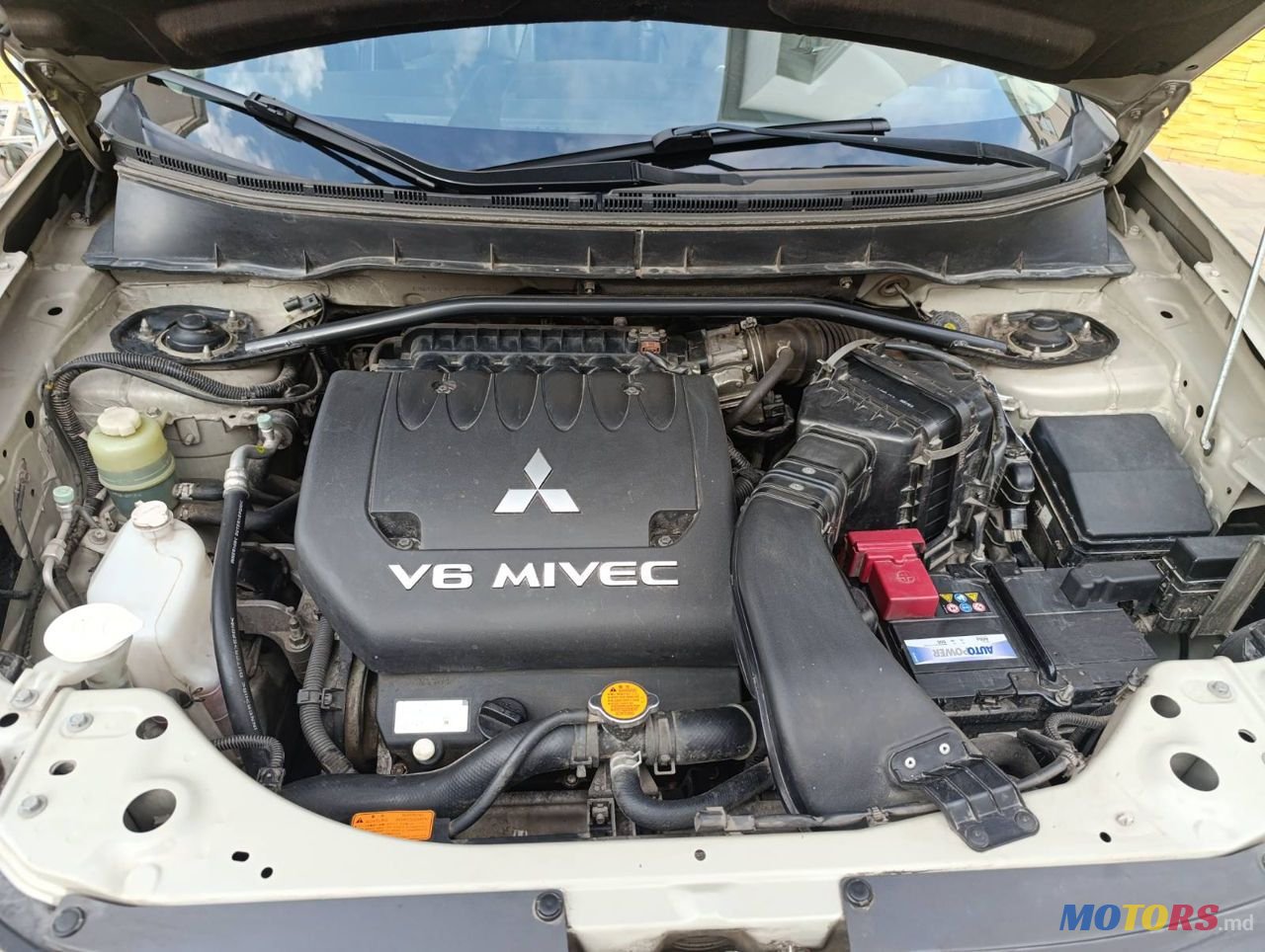 2008' Mitsubishi Outlander photo #4