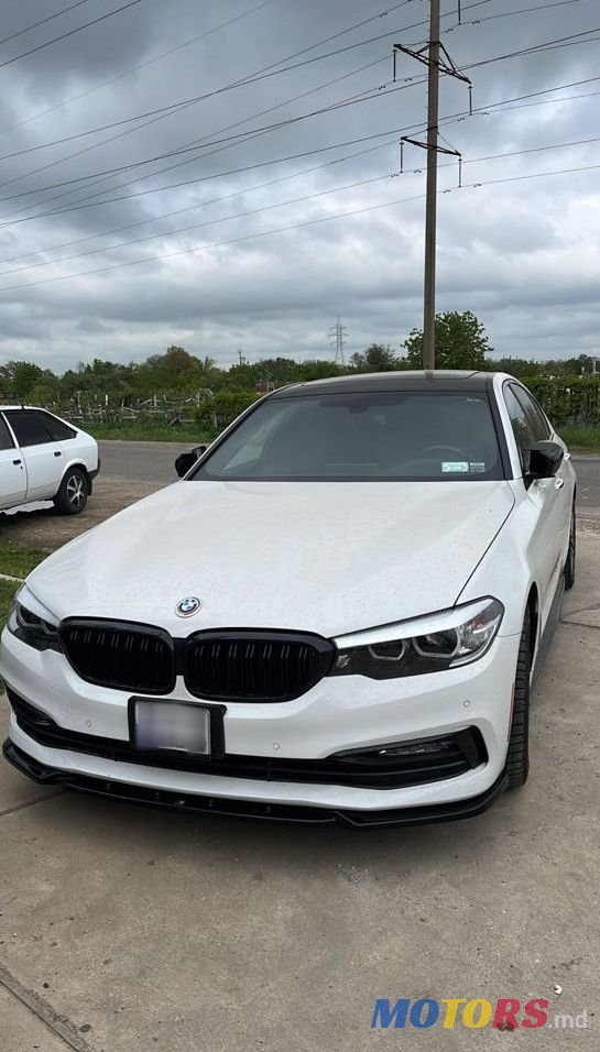 2017' BMW 5 Series photo #3