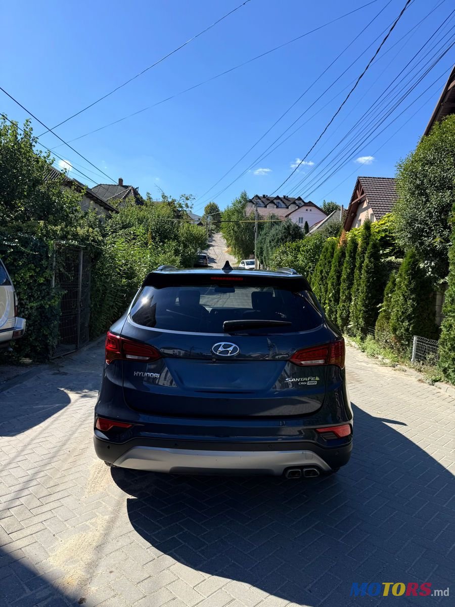 2015' Hyundai Santa Fe photo #3