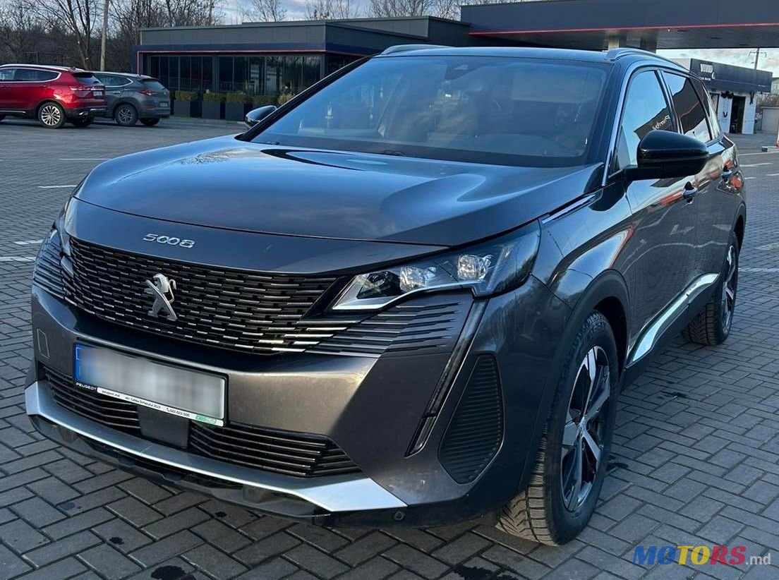 2024' Peugeot 5008 photo #1