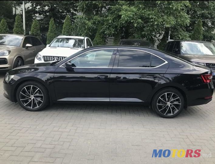 2016' Skoda Superb photo #2