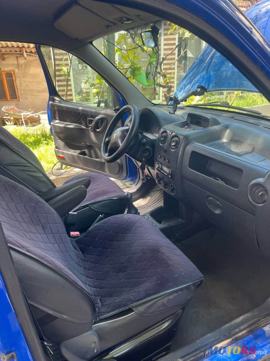 2004' Peugeot Boxer photo #2