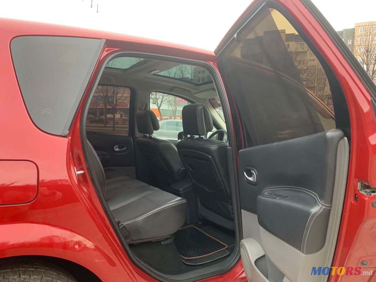 2009' Renault Scenic photo #6