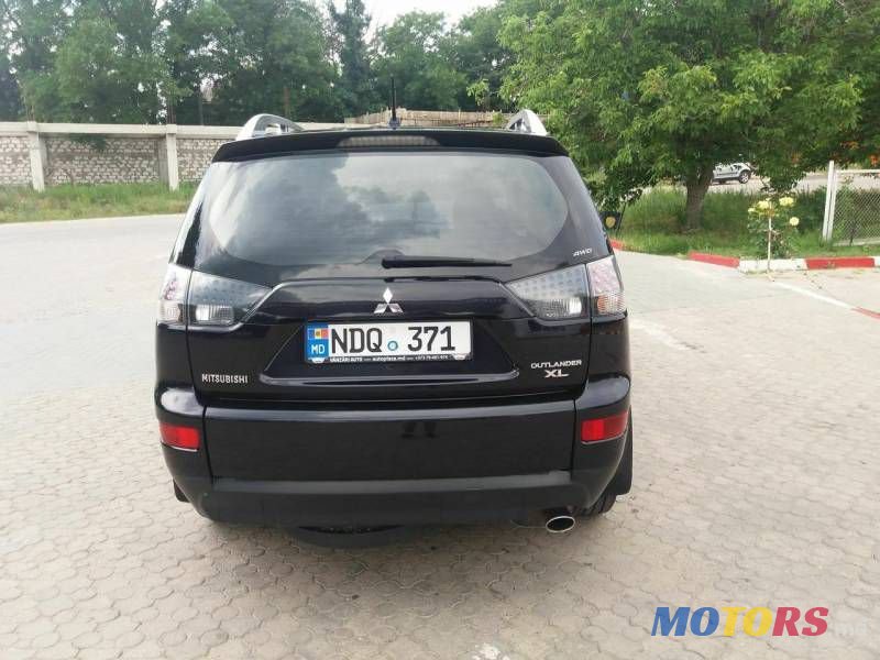 2008' Mitsubishi Outlander photo #3