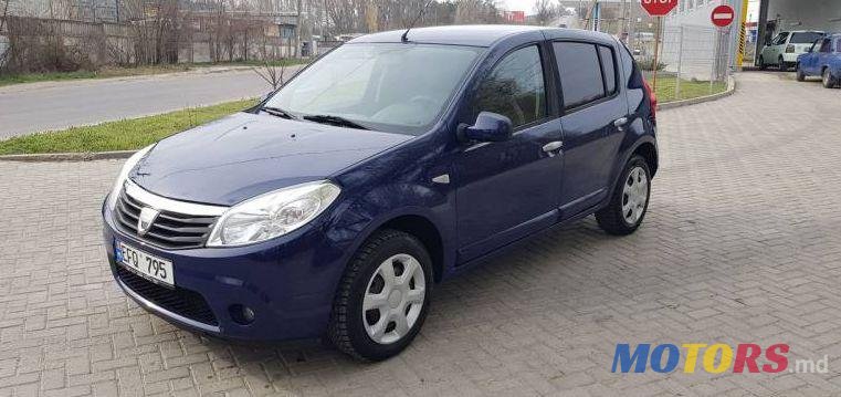 2009' Dacia Sandero photo #1