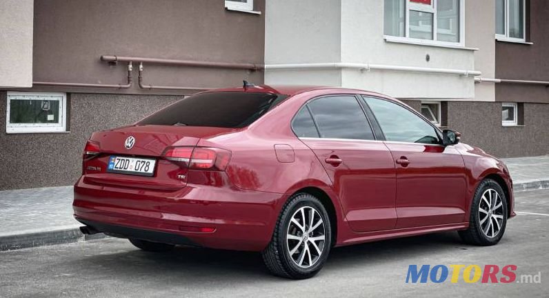 2017' Volkswagen Jetta photo #2