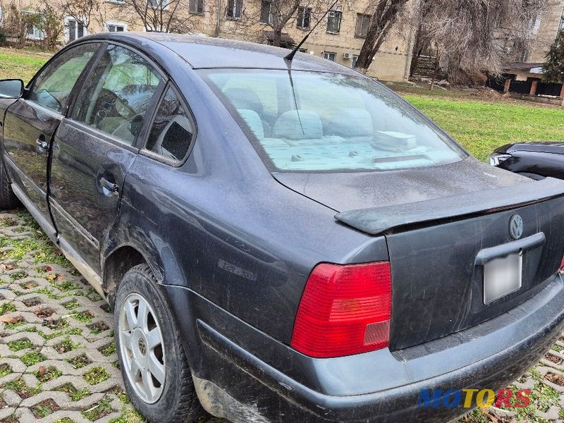 2000' Volkswagen Passat photo #4