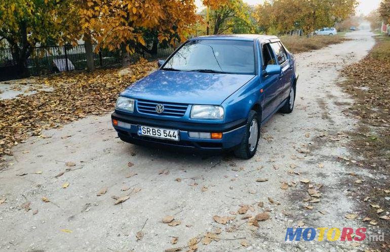 1994' Volkswagen Vento photo #1