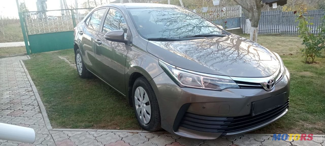 2017' Toyota Corolla photo #2