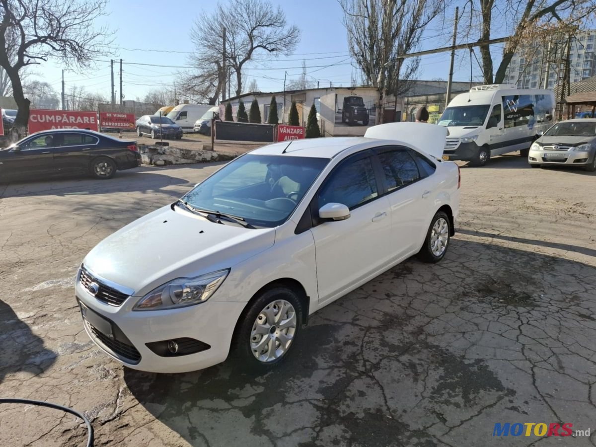 2011' Ford Focus photo #1
