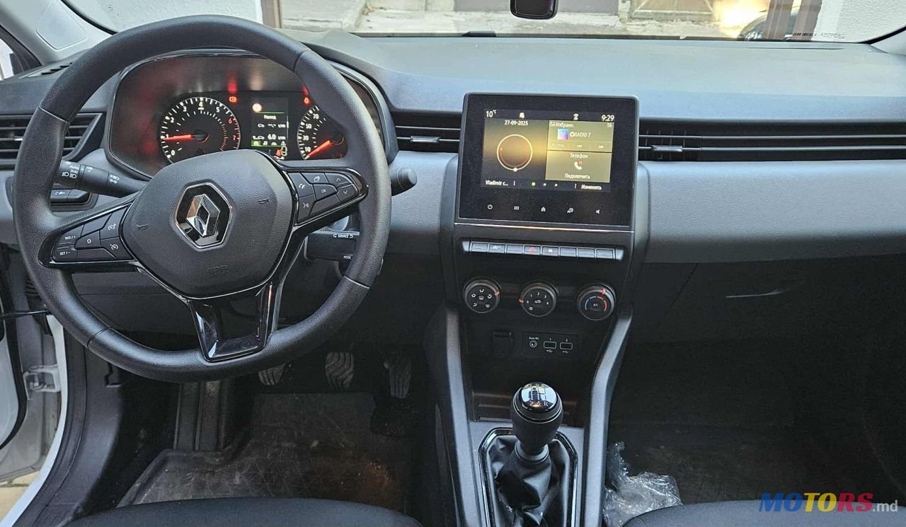 2022' Renault Clio photo #6