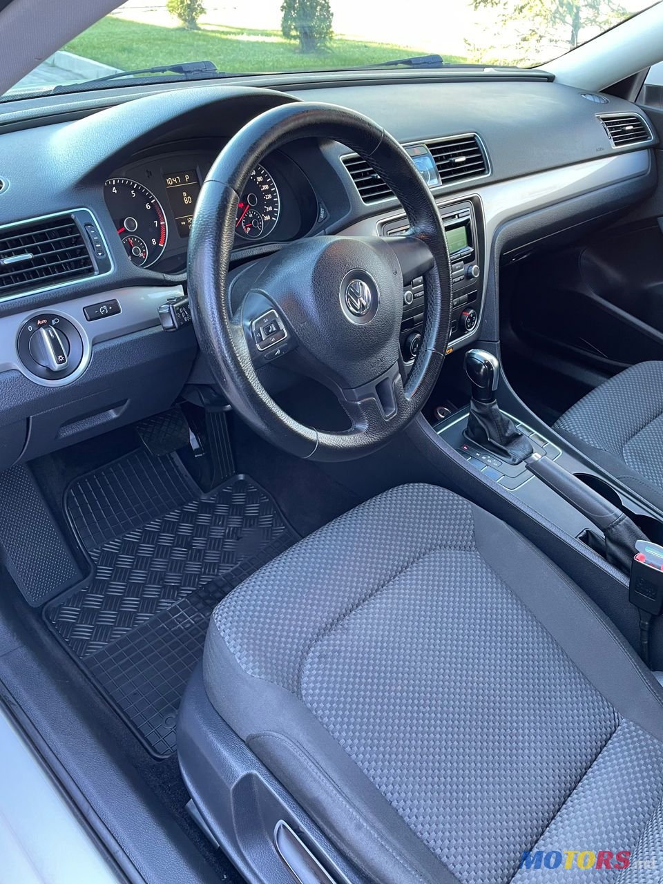 2014' Volkswagen Passat photo #5