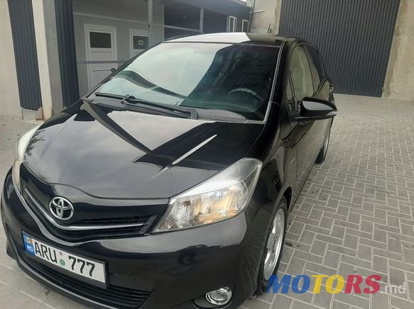 2014' Toyota Yaris photo #1