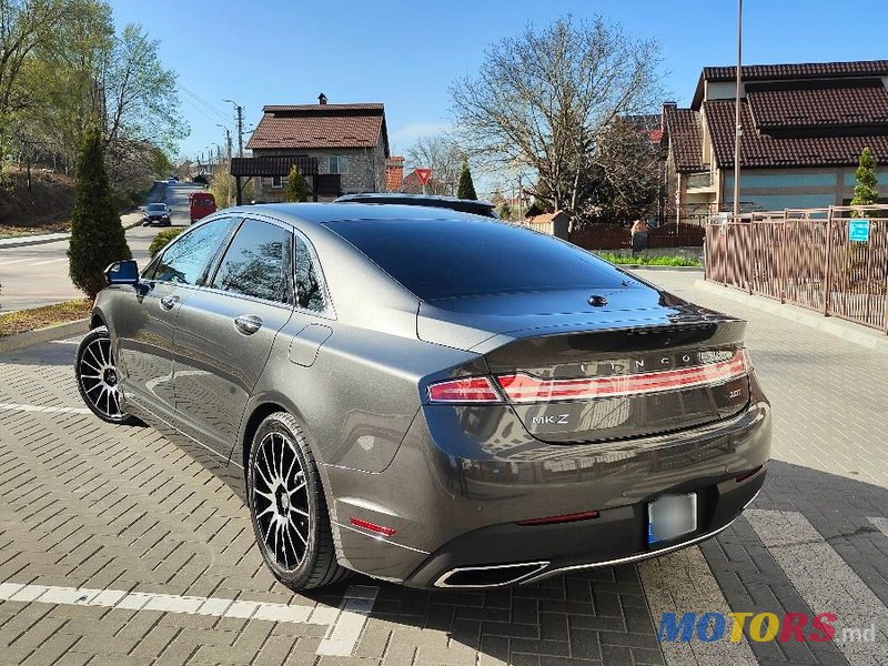 2017' Lincoln MKZ photo #2
