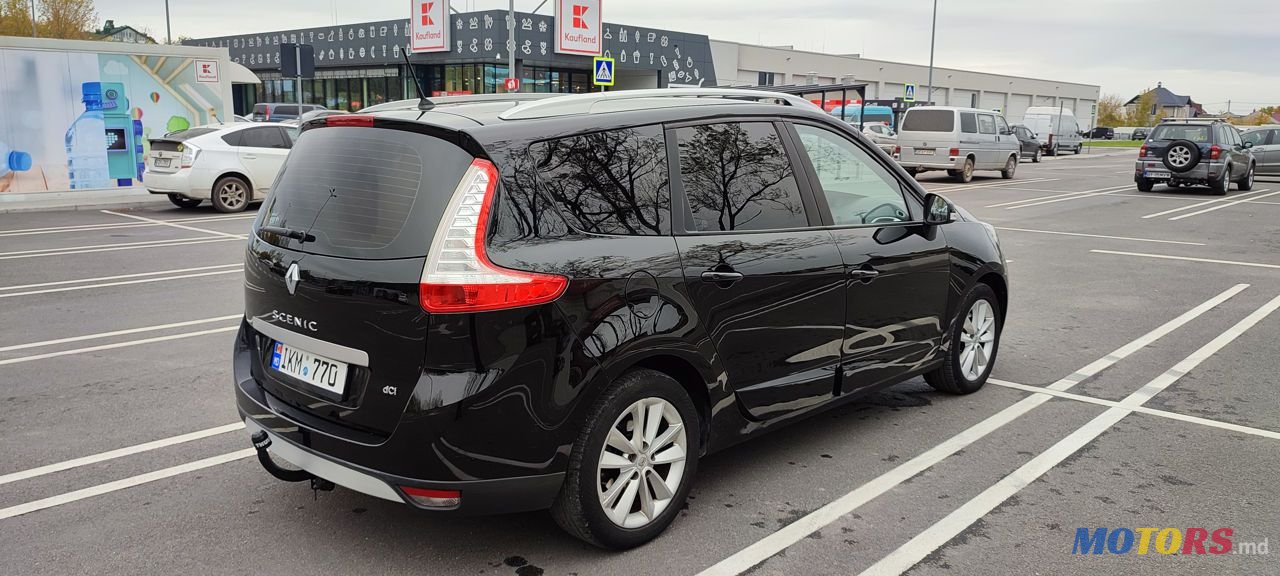 2013' Renault Grand Scenic photo #4
