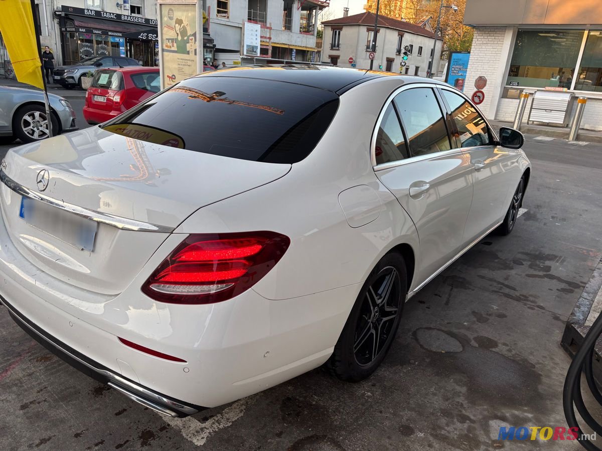 2017' Mercedes-Benz E-Class photo #3
