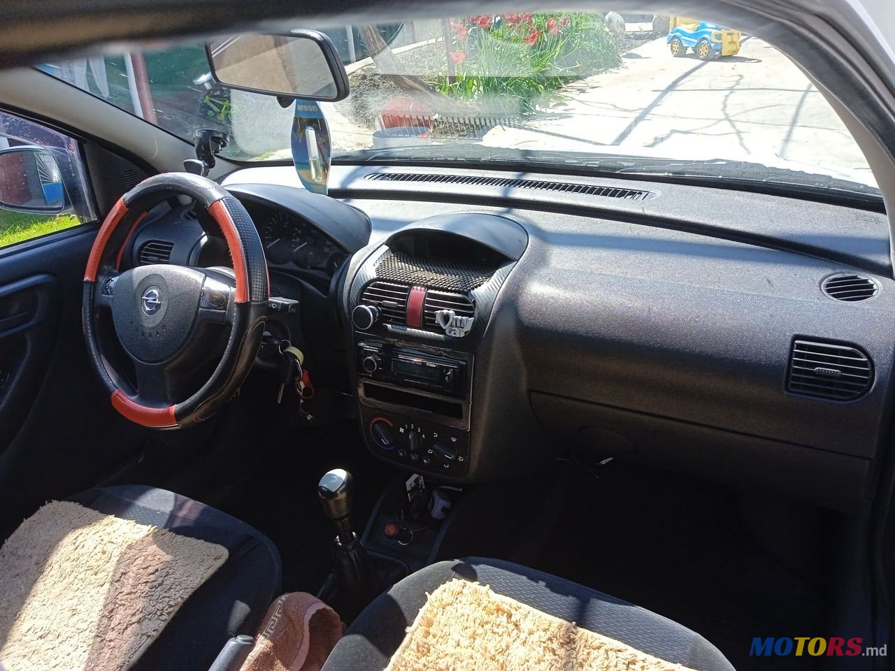 2005' Opel Corsa photo #2