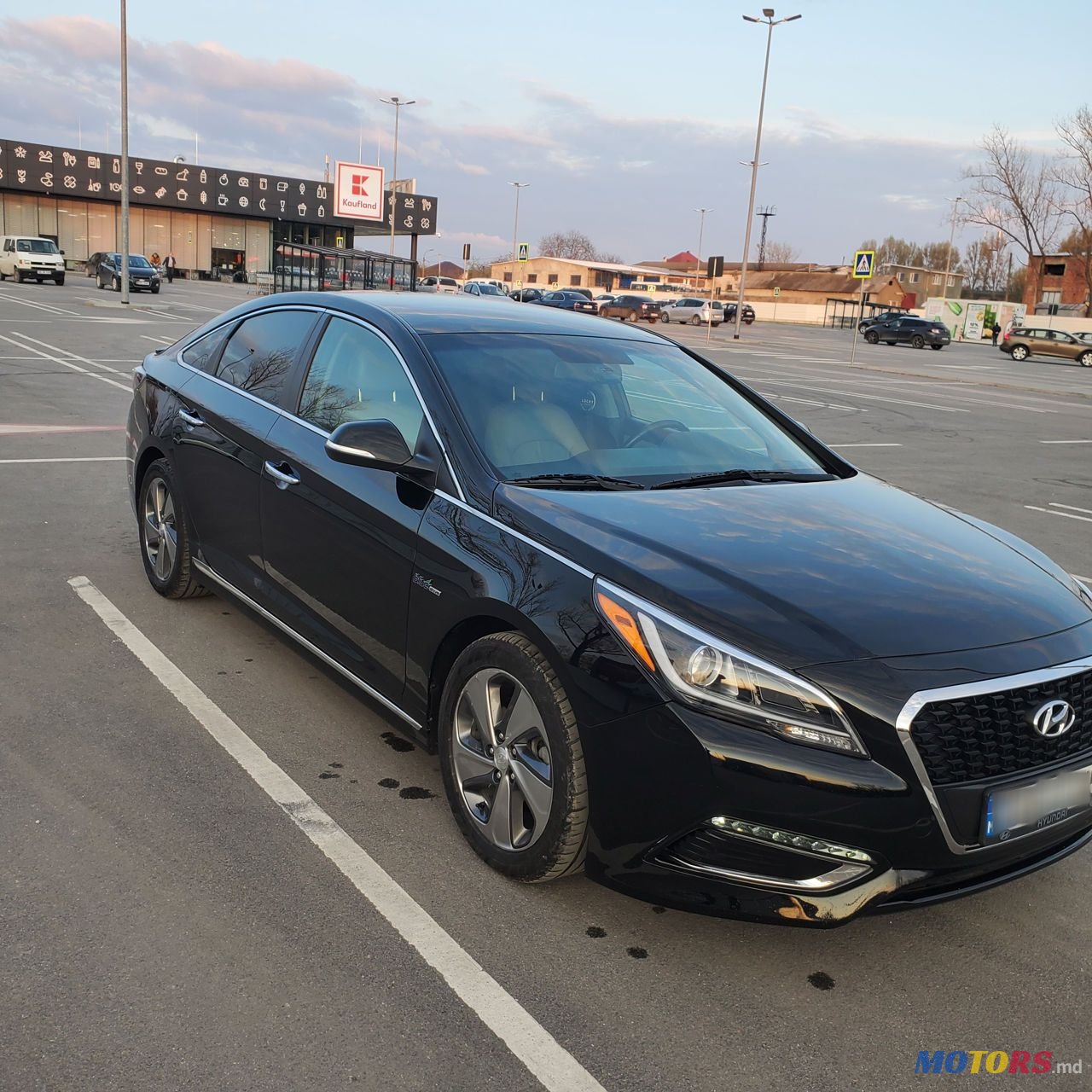 2015' Hyundai Sonata photo #2