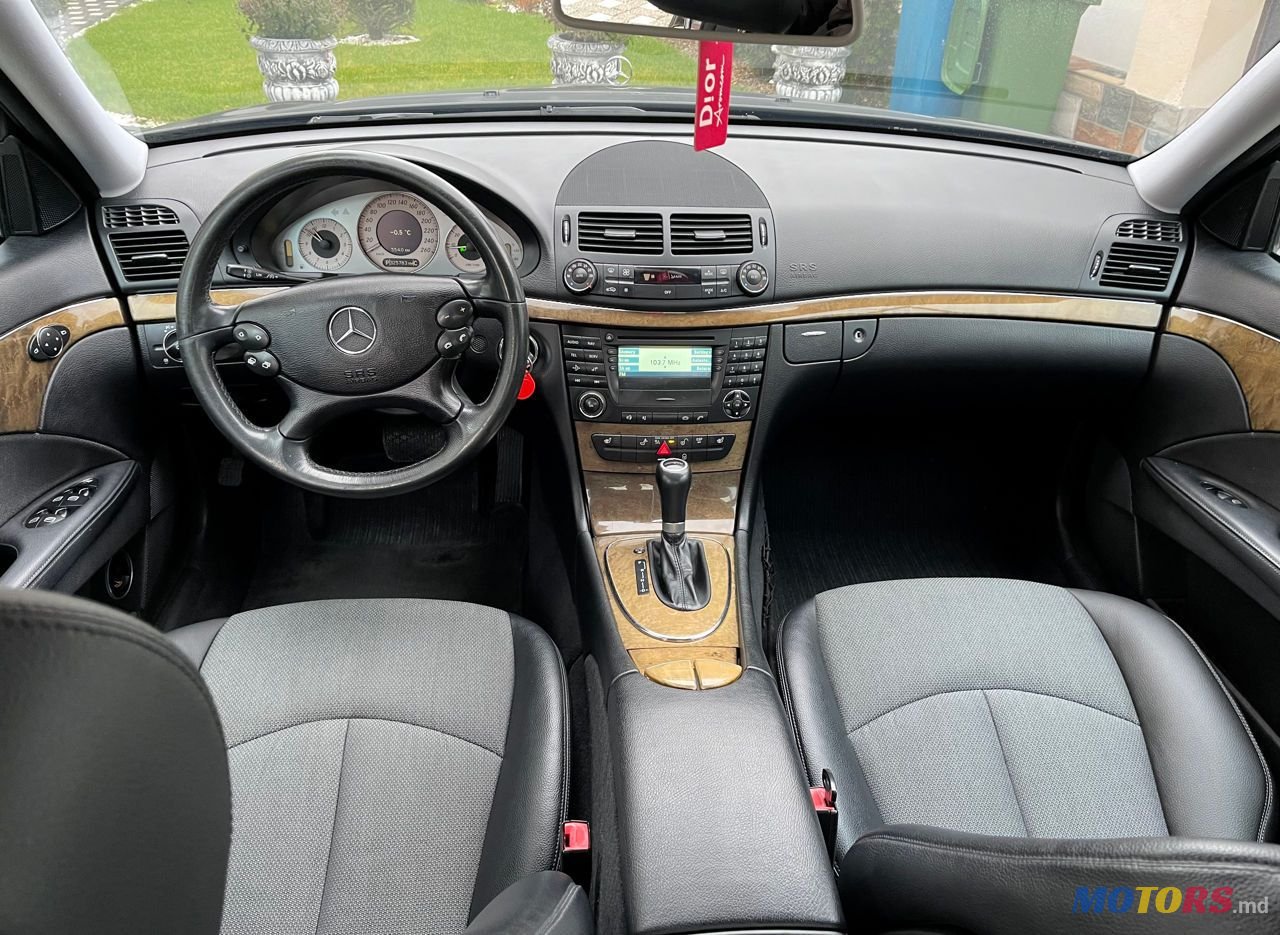2007' Mercedes-Benz E Класс photo #5