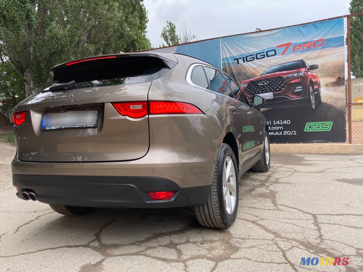 2017' Jaguar F-Pace photo #5