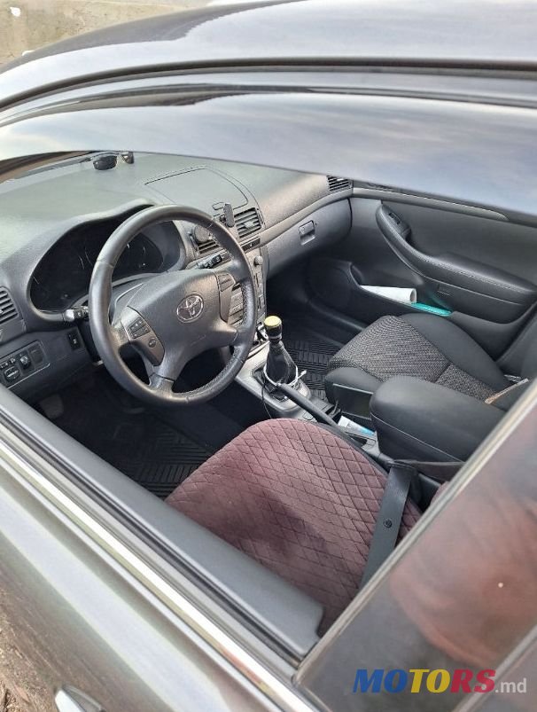 2006' Toyota Avensis photo #6