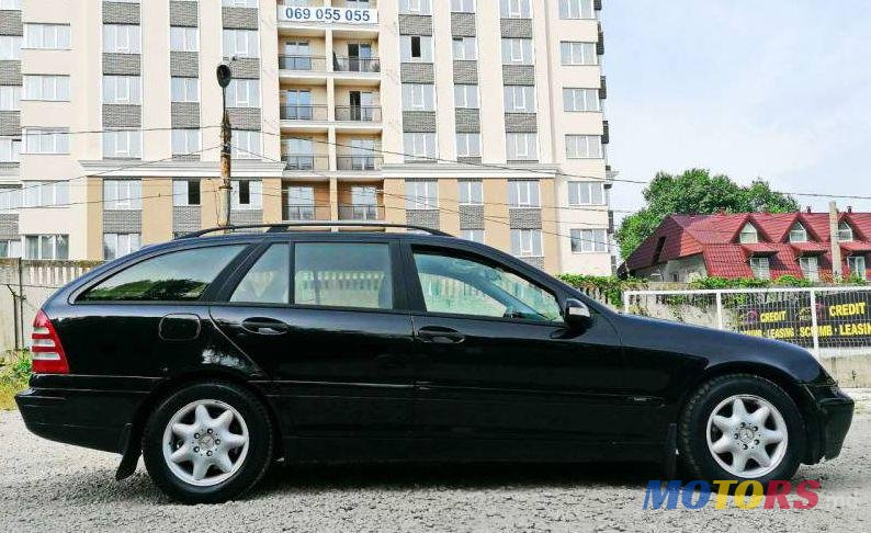 2003' Mercedes-Benz C photo #1
