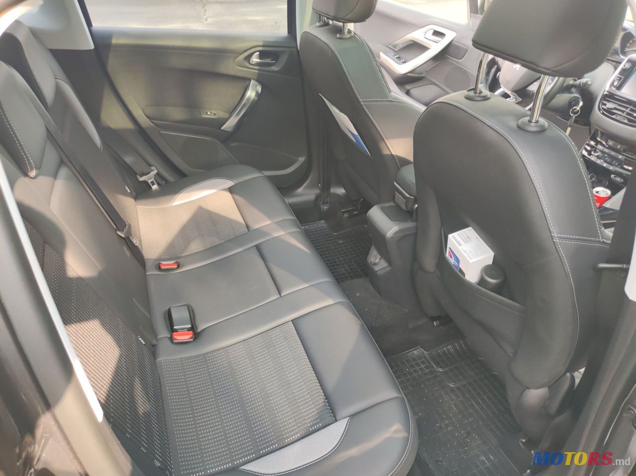 2015' Peugeot 2008 photo #4