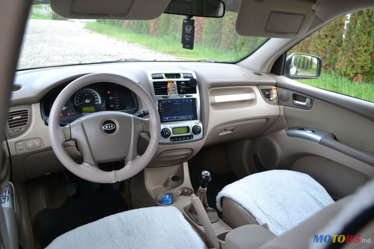 2005' Kia Sportage photo #5