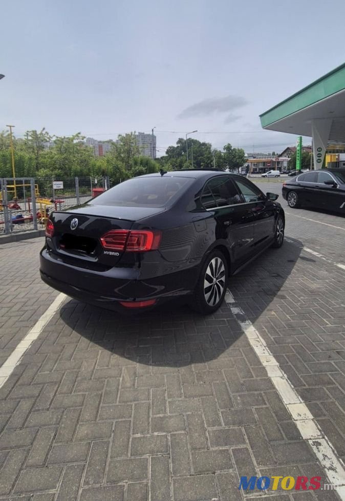 2013' Volkswagen Jetta photo #3