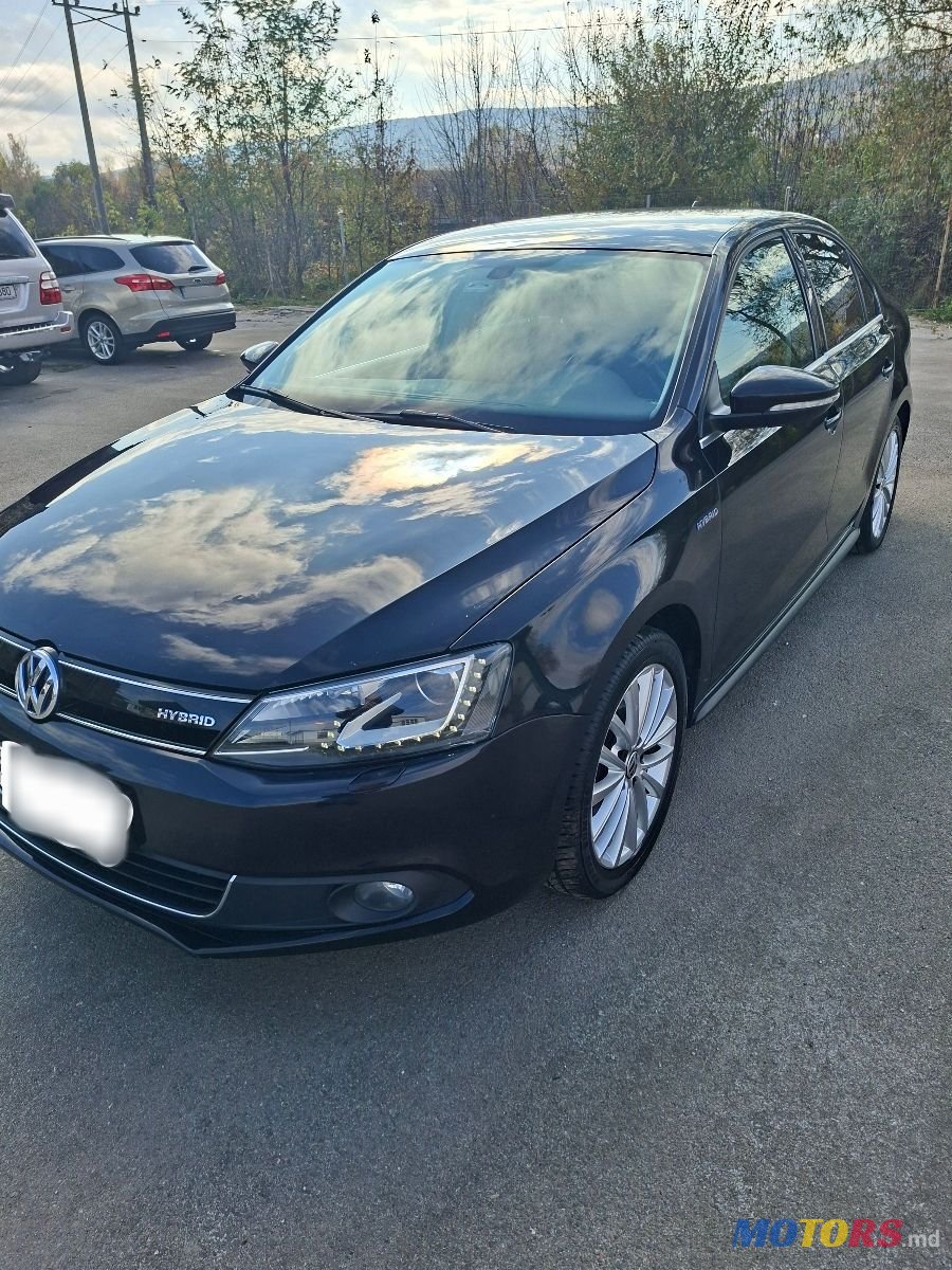 2013' Volkswagen Jetta photo #2