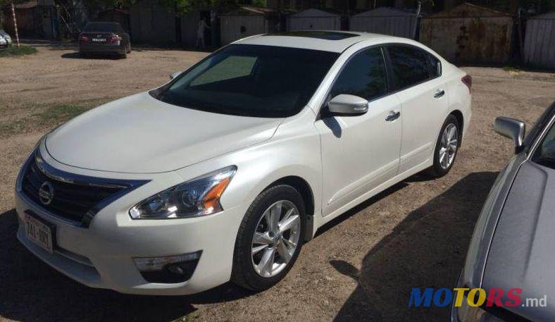 2014' Nissan Altima photo #2