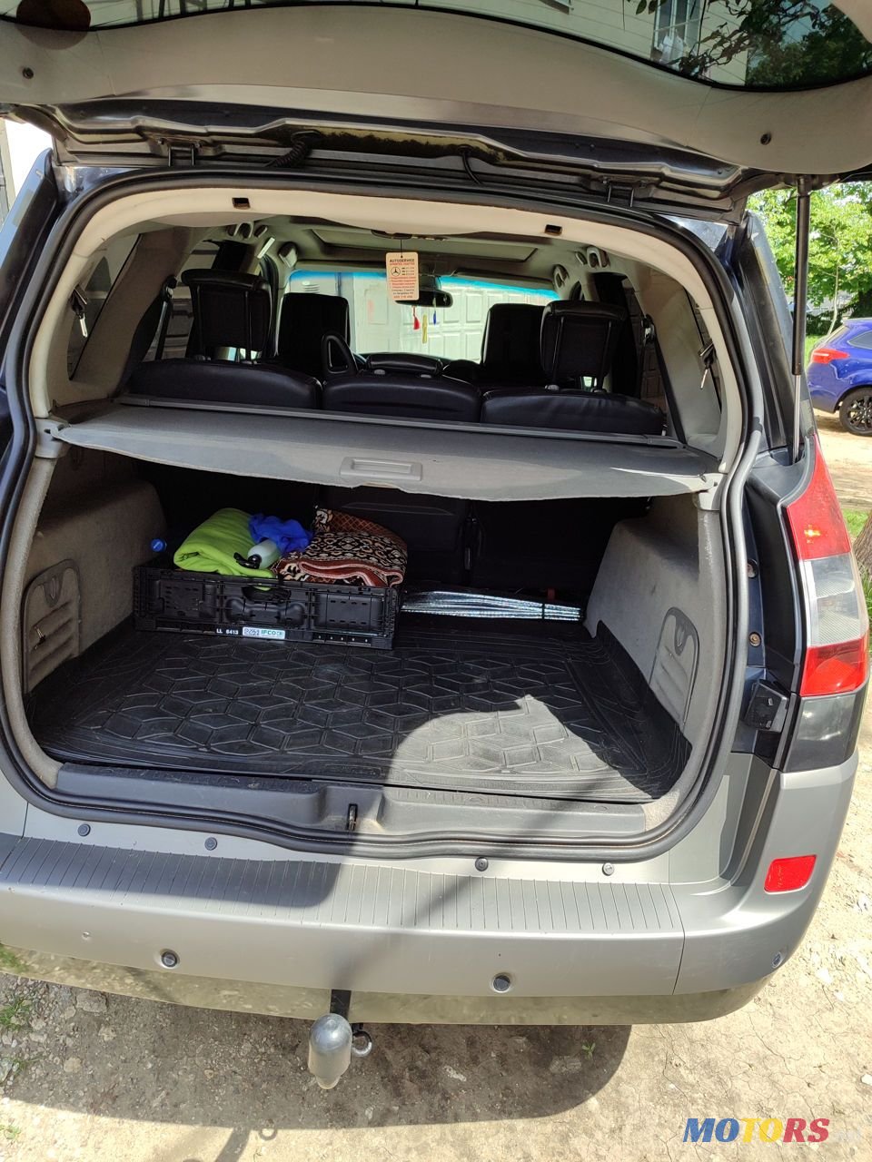 2006' Renault Grand Scenic photo #2