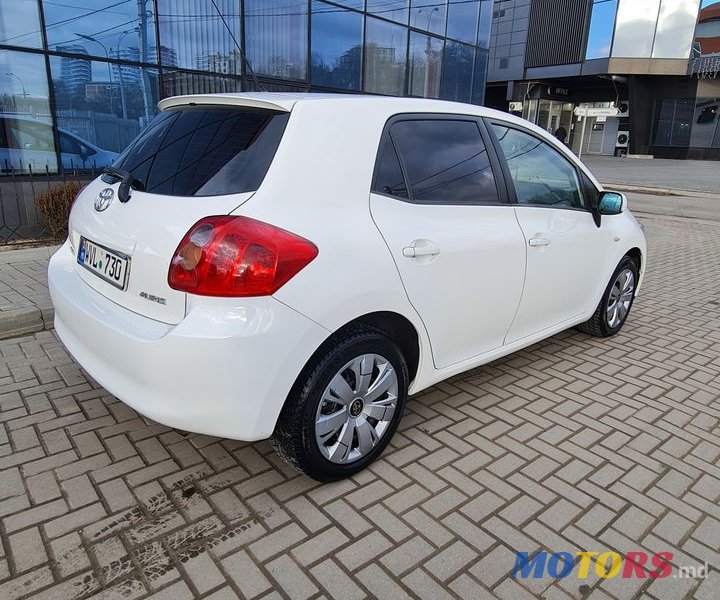 2008' Toyota Auris photo #5