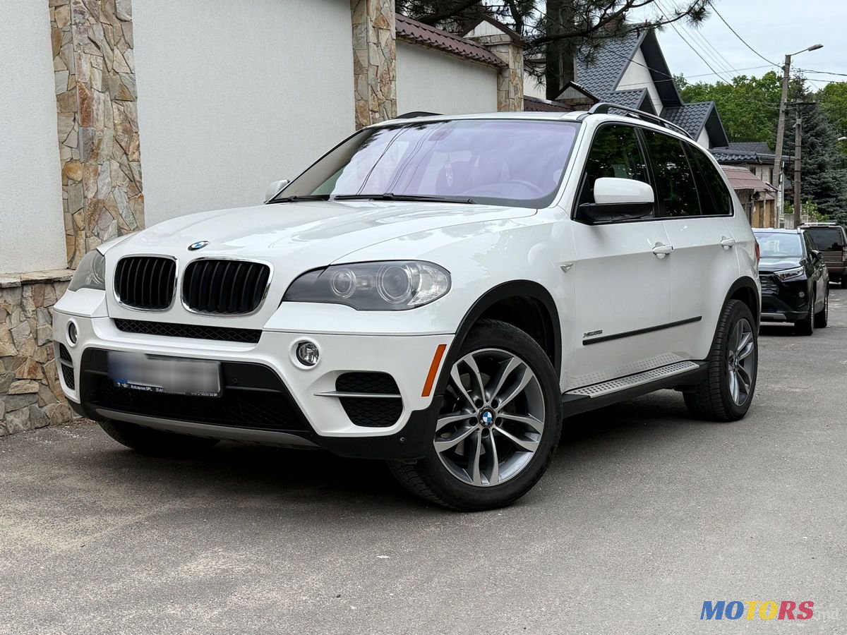 2011' BMW X5 photo #1