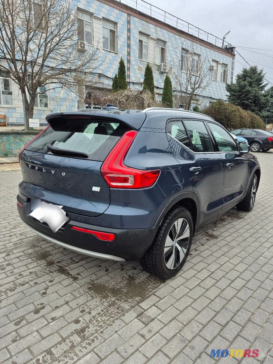 2021' Volvo XC40 photo #3